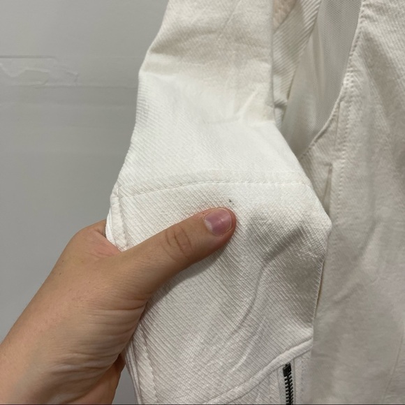 Blank NYC Mesh Detail Crepe Jacket in Windy City - Picture 8 of 15